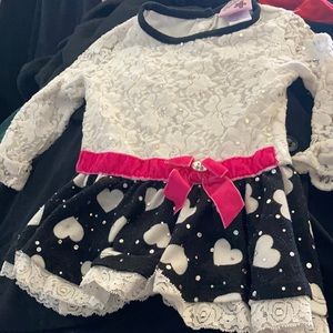 FINAL MARKDOWN Girls’ Satin Flowers Dress (24 months)